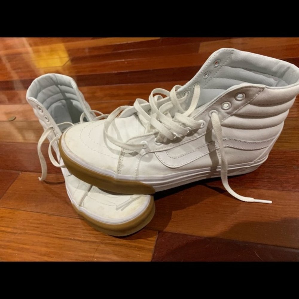 Pre-Loved White Vans Hi-Tops Gum Sole